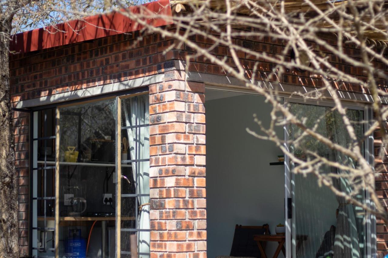 Hello Kruger Hideaway Cottage & Skilpad Studio Marloth Park Exterior foto